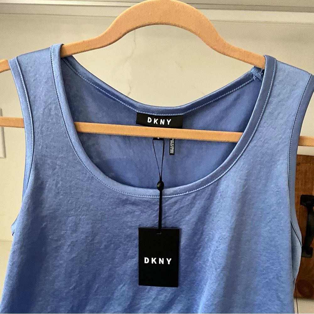 NWT DKNY PERIWINKLE TANK TOP SIZE MEDIUM
